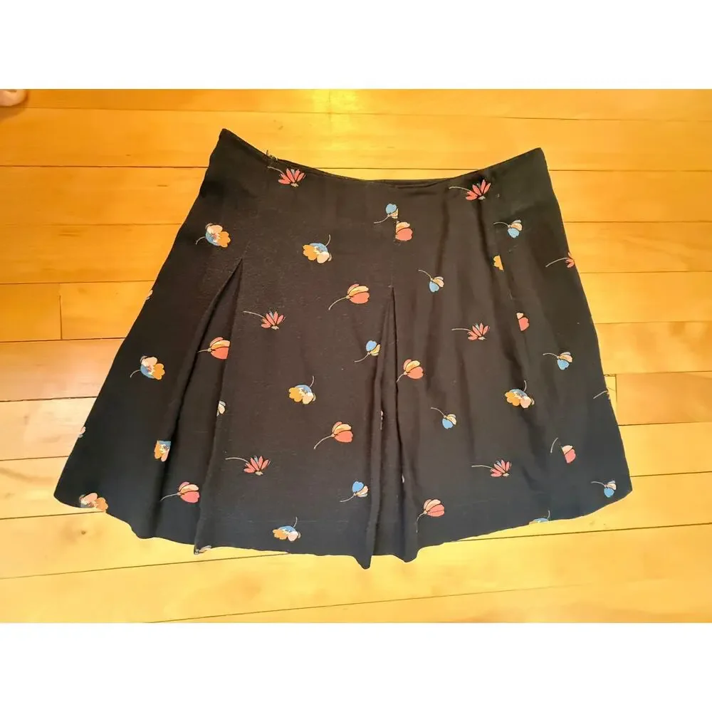 Free People Black Floral Pleated Mini Skirt Size 0 EUC
